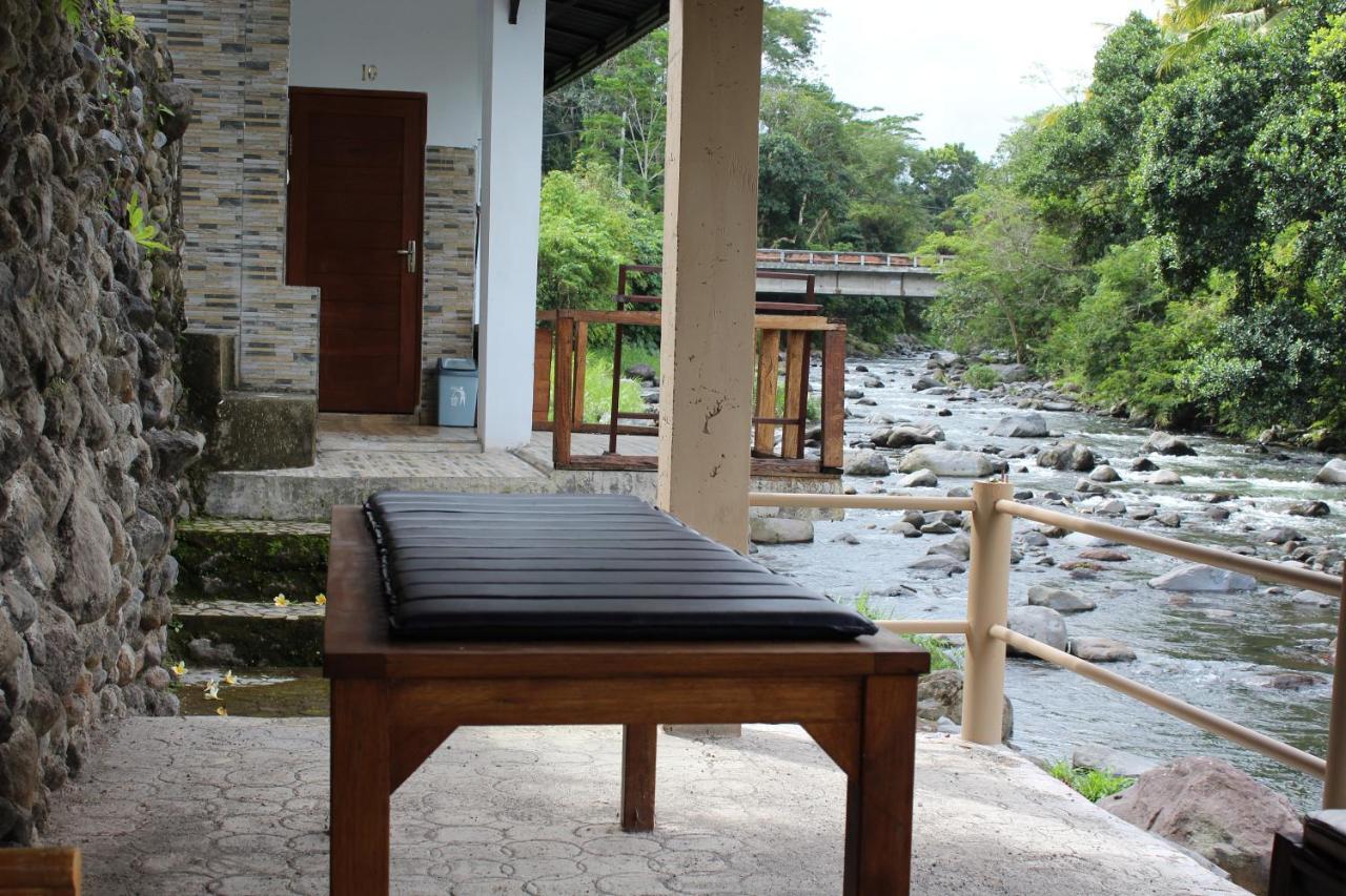 Pondok Tepi Sungai Sidemen  Ngoại thất bức ảnh